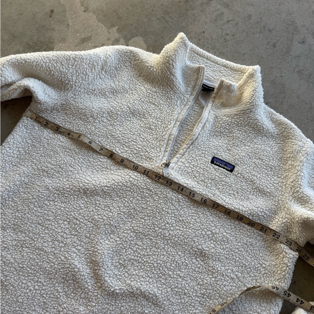 Patagonia Off-White Fleece Jacket - Picture 7 of 12